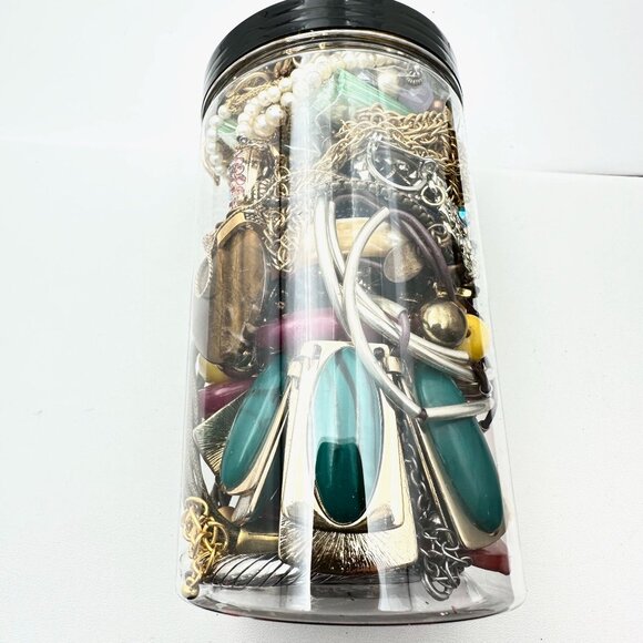 Mystery Jewelry Jar #921 Wearable Quality Pieces 2lbs Necklace Bracelet Earrings - Picture 3 of 4